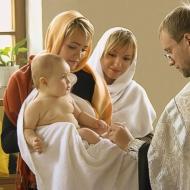 Bir çocuk nasıl vaftiz edilir?